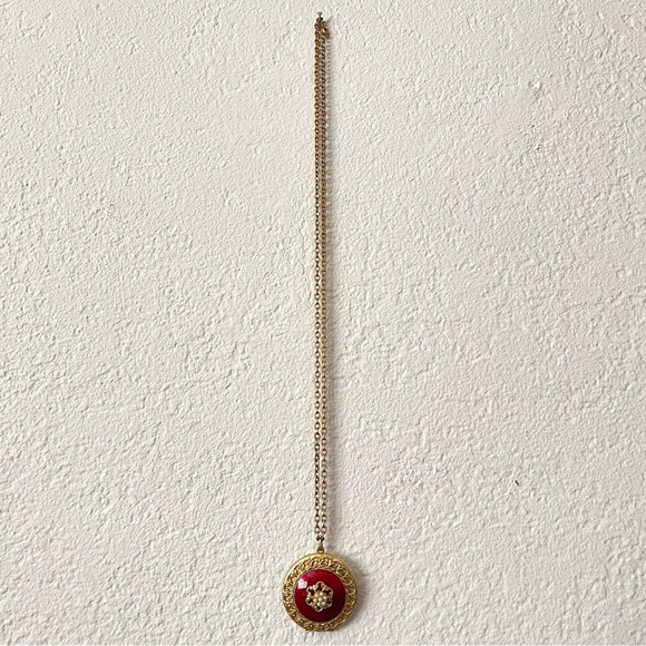 Vintage Guilloche Locket Necklace Gold Tone Red Enamel and Pearl Detail - Picture 15 of 15